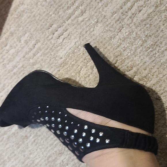 High heels - Picture 6 of 8